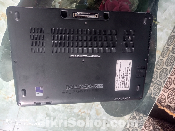 Dell Latitude E7270 (i5 6th Generation)